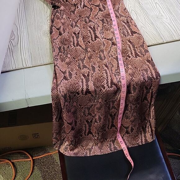 Express V Neck Midi Snakeprint Slip Dress with Side Slit Womens Size XS NWT - Picture 10 of 12